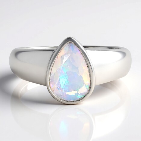 Anello in argento con Opale di Welo