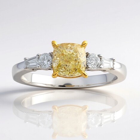 Anello in oro con Diamante Giallo SI2 (CIRARI)