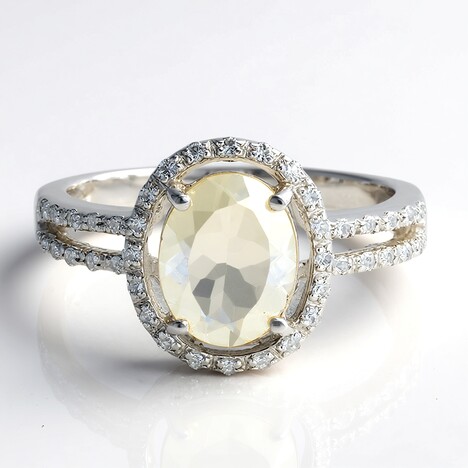 Anello in argento con Ortoclasio