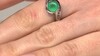 Zilveren ring met een groene chalcedoon