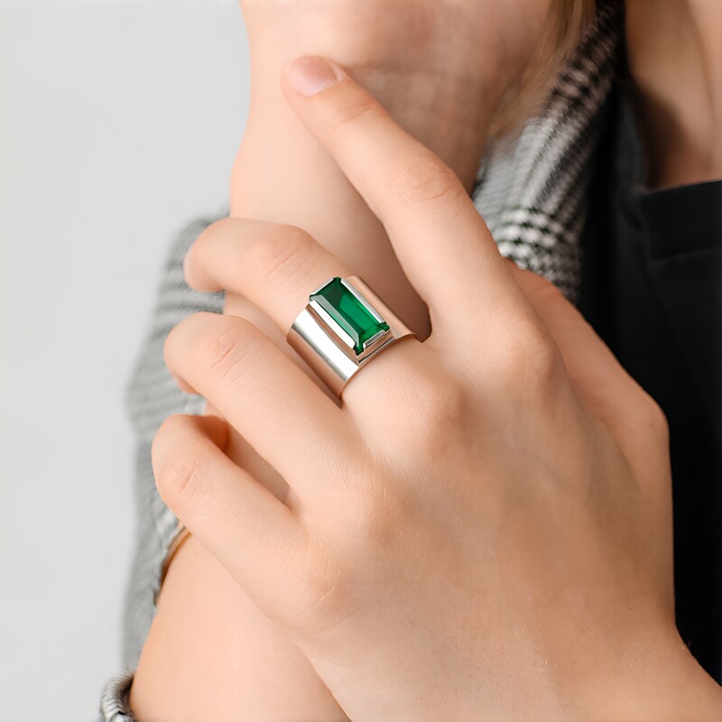 Messing ring met een Groene onyx (Juwelo Style)