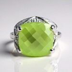 Anello in argento con Prehnite